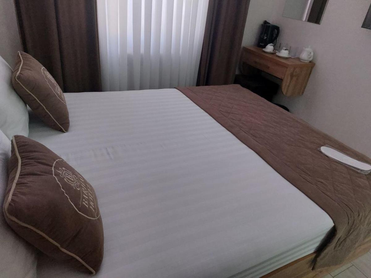 Barhat Hotel Taškent Exteriér fotografie